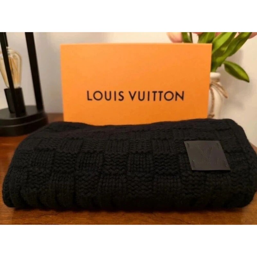 Louis Vuitton Damier Patterned Echarpe Helsinki Cashmere Scarf